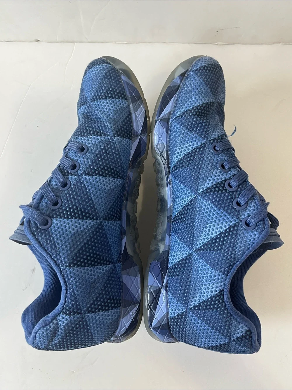 NOBULL Navy blue geometric athletic trainer Sneakers size men5.5/women7